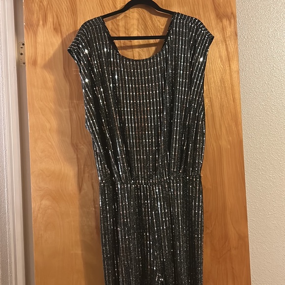 Premier Amour Sparkle Jumpsuit - Picture 4 of 6